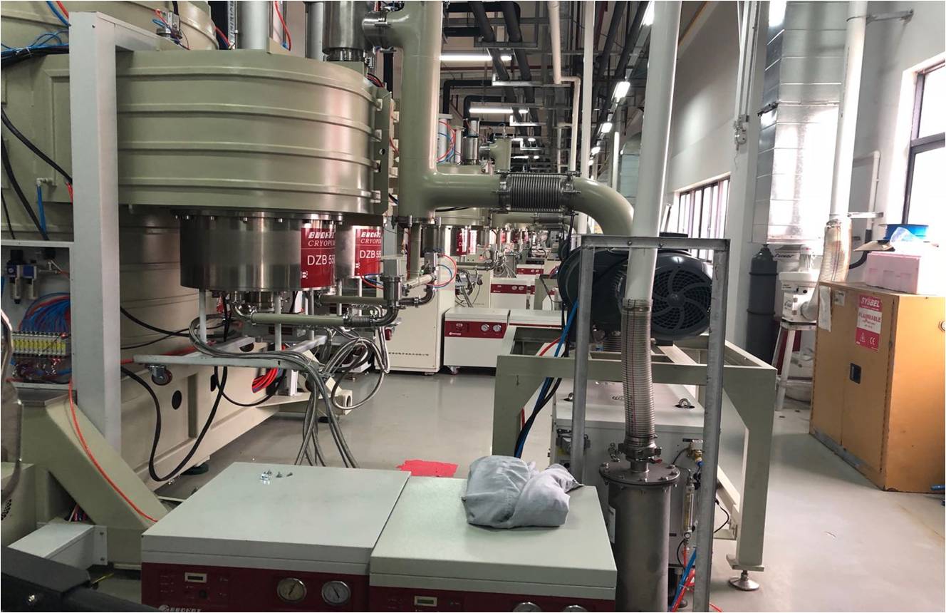 DZB550低溫泵在手機后蓋板鍍膜上的應(yīng)用